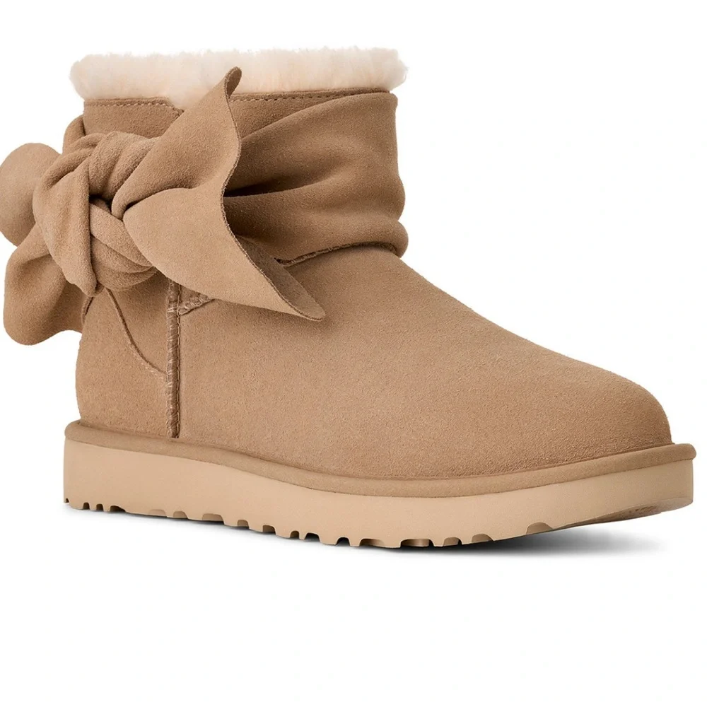 UGG® Women's Classic Mini Bow Boots
